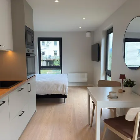 アパート Odda City Apartments *