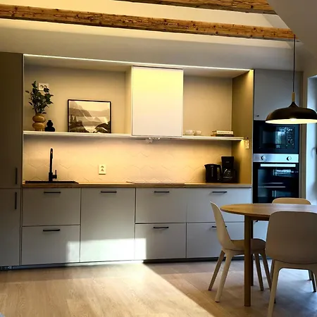 Odda City Apartments アパート オッダ