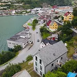 아파트 Odda City Apartments *
